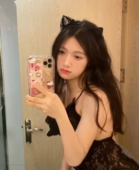 丰满嫩妹服务一流